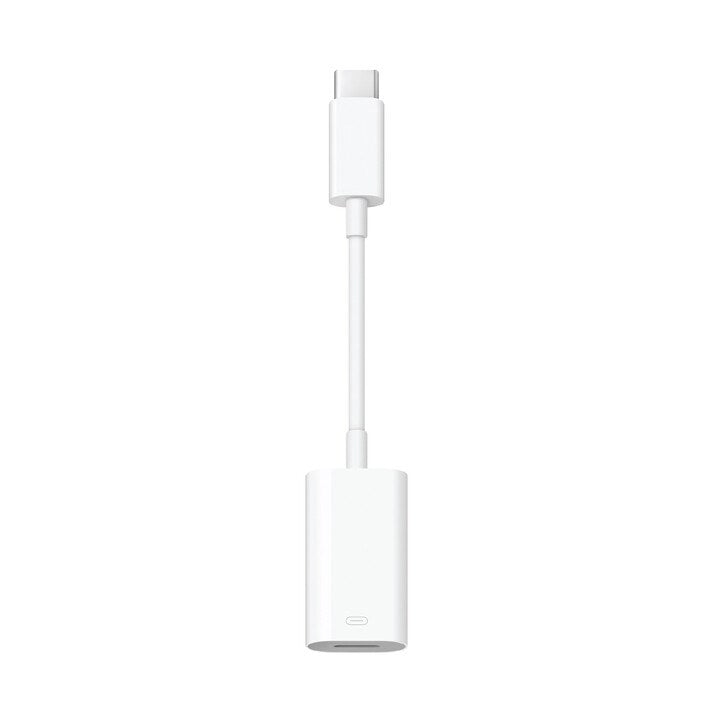 EOL BAZIC GOCHARGE, C-LIGHTNING ADAPTER FOR POWER AND DATA TRANSFER. SUPPORTS CARPLAY 11CM