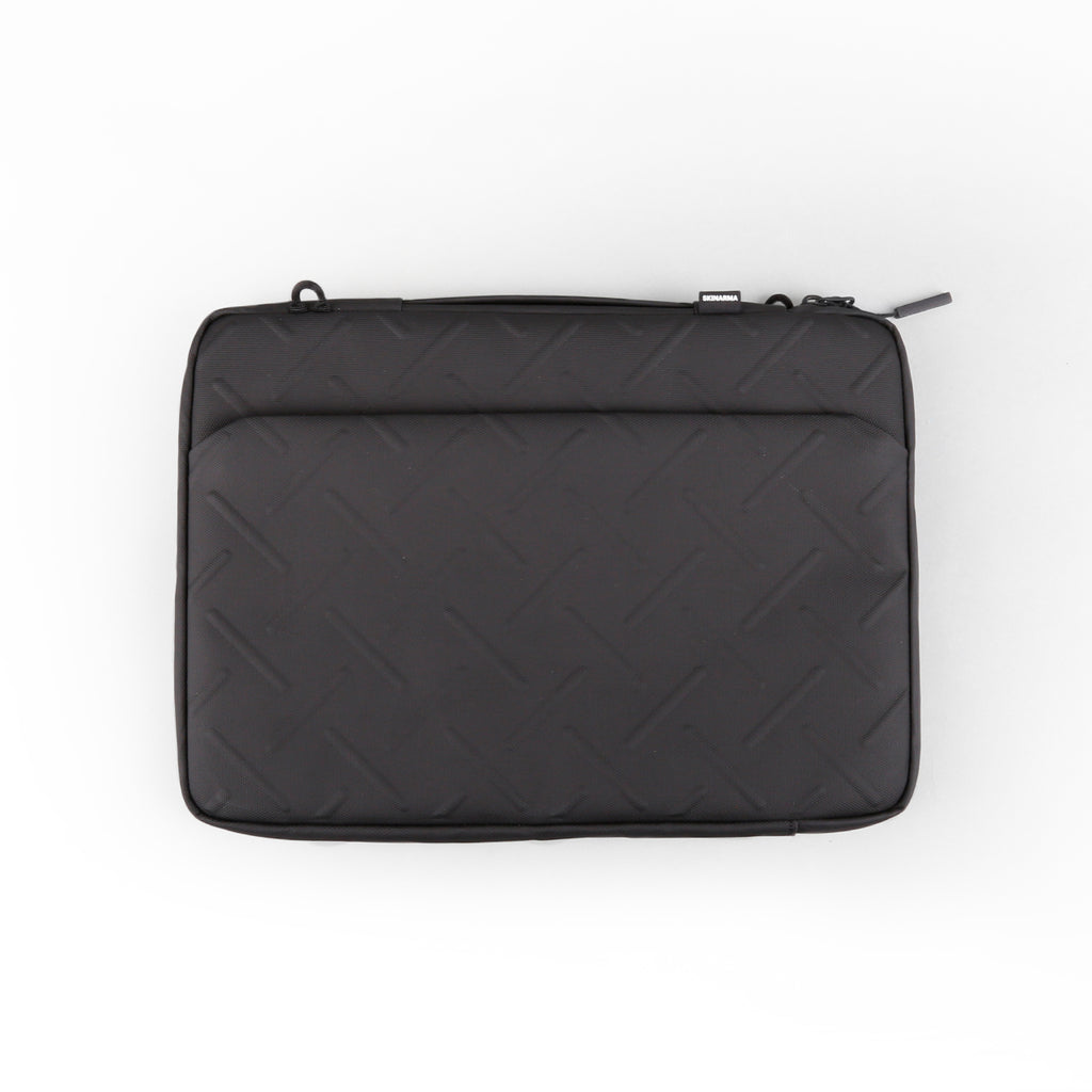 Skinarma Juno Laptop Sleeve